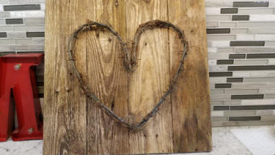 Barbed Wire Heart Rustic